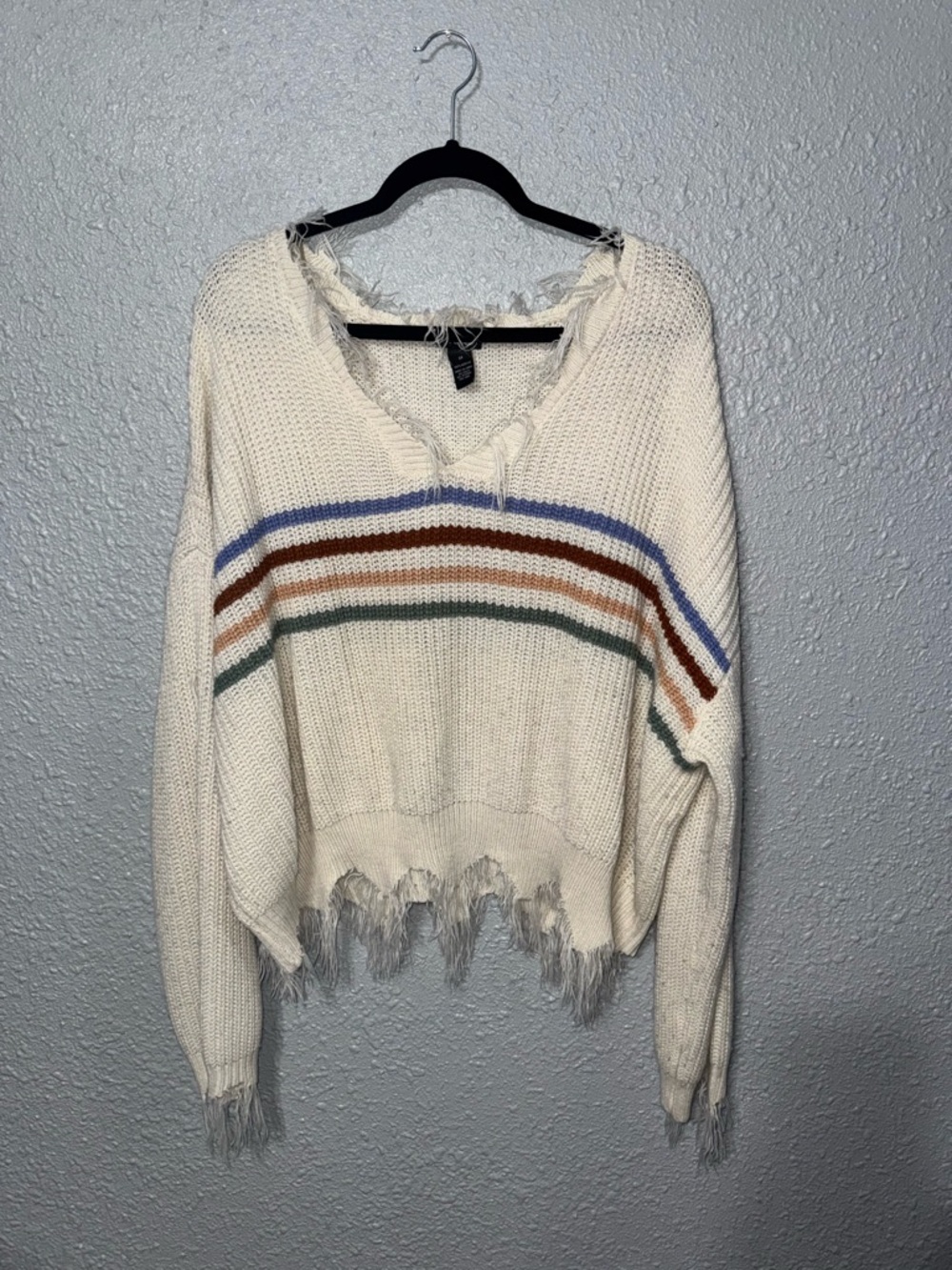 Rue21 Cream V-Neck Striped Frayed Hem Sweater